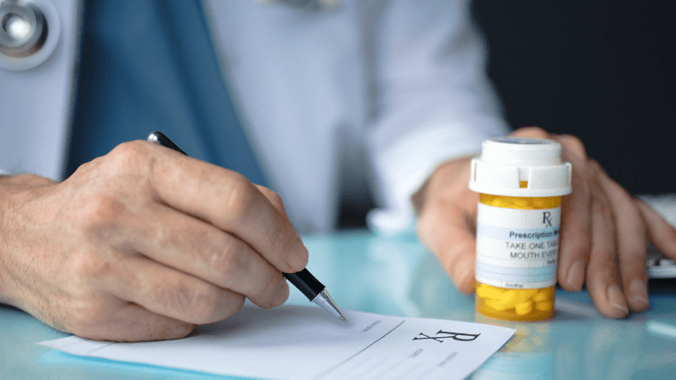 Can Nurse Practitioners Prescribe Medication?